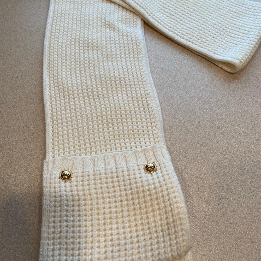 Scarf - Picture 4 of 4